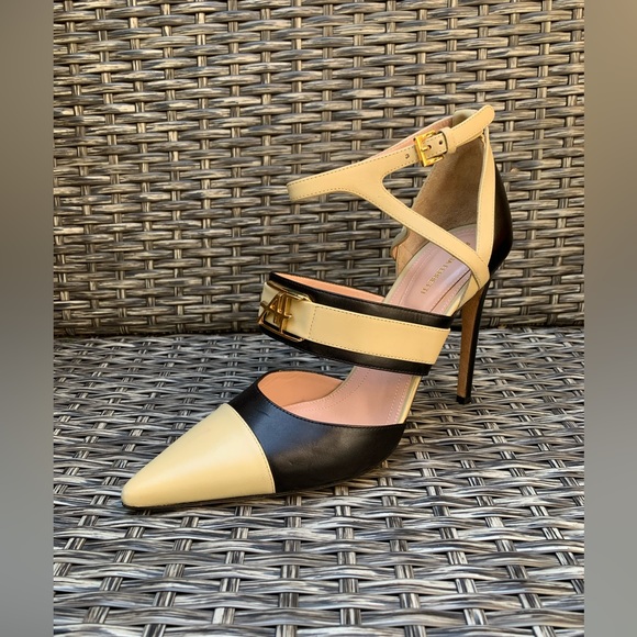 Alberta Ferretti Leather Pointed Toe Nude Black Pumps - Size 39 - NEW